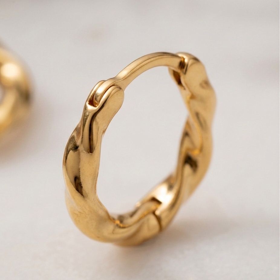 Minimal Twist Hoop