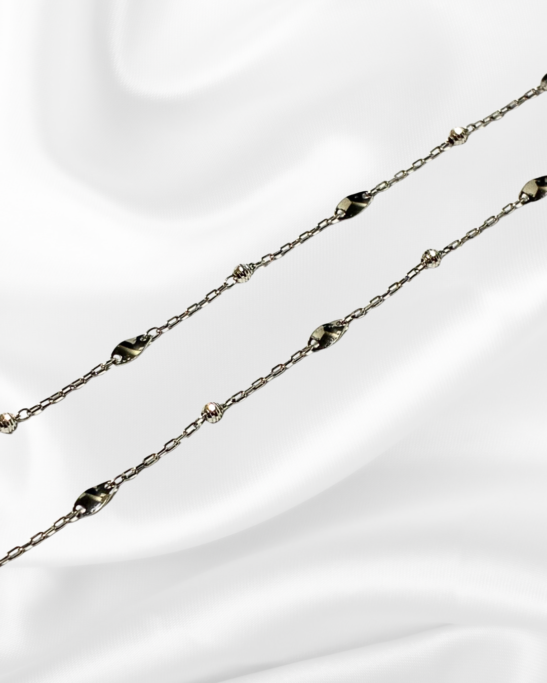 Pt Mirror & Petal Sleek Necklace