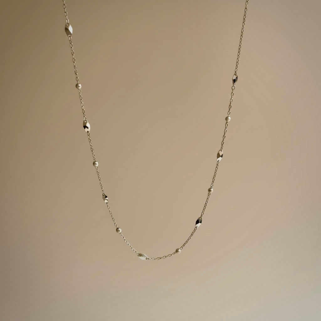 Pt Mirror & Petal Sleek Necklace